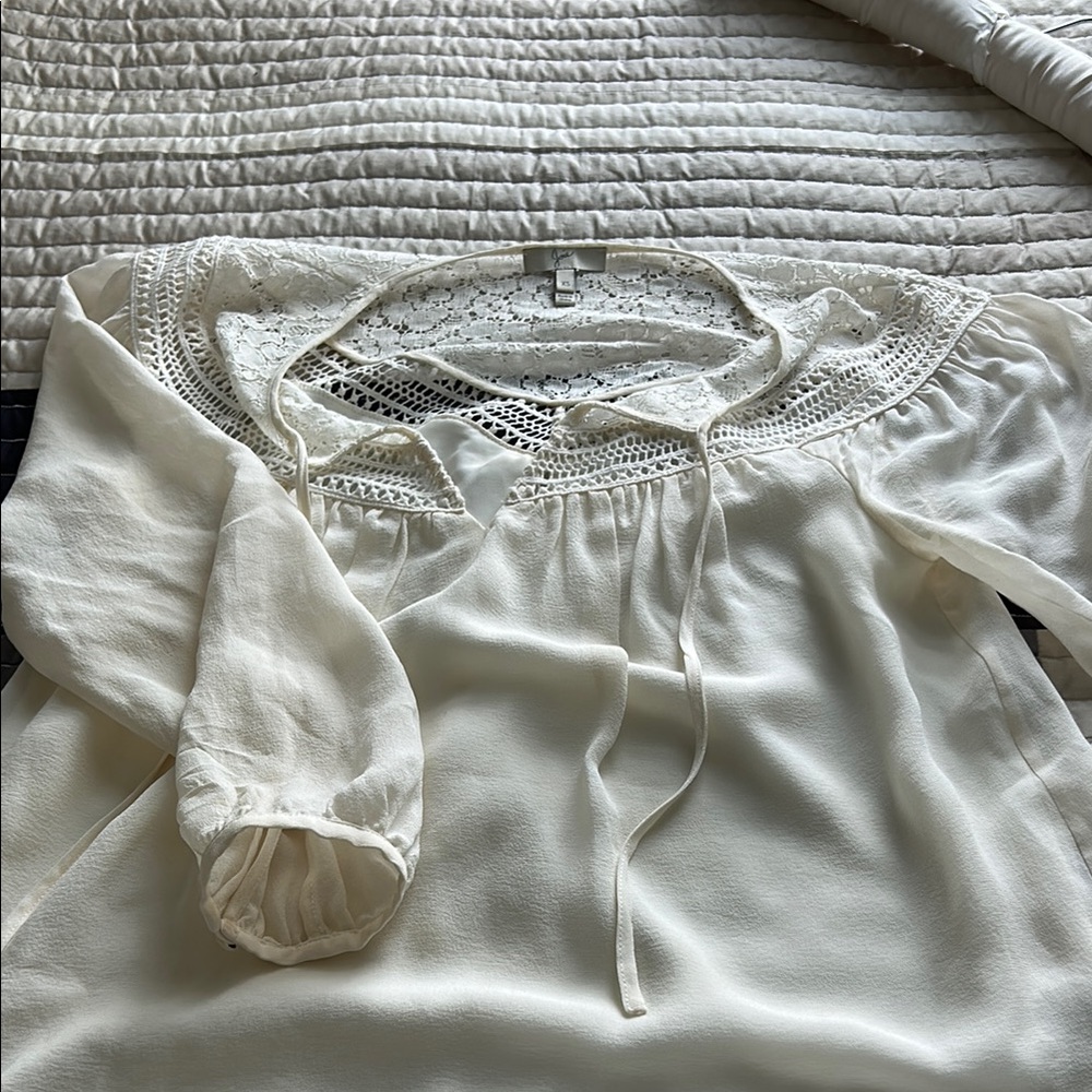 Joie Cream color silk Lace Women's Top